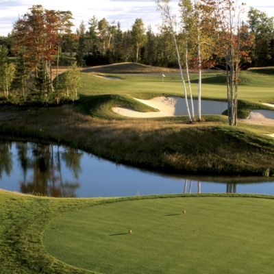 greens at the Kingswood Golf course
